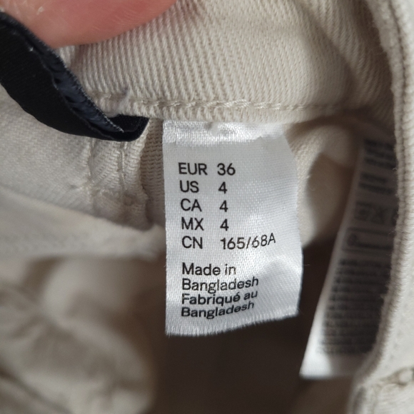 H&M Mom Loose Fit Biege Jean , size 4 - Picture 10 of 10